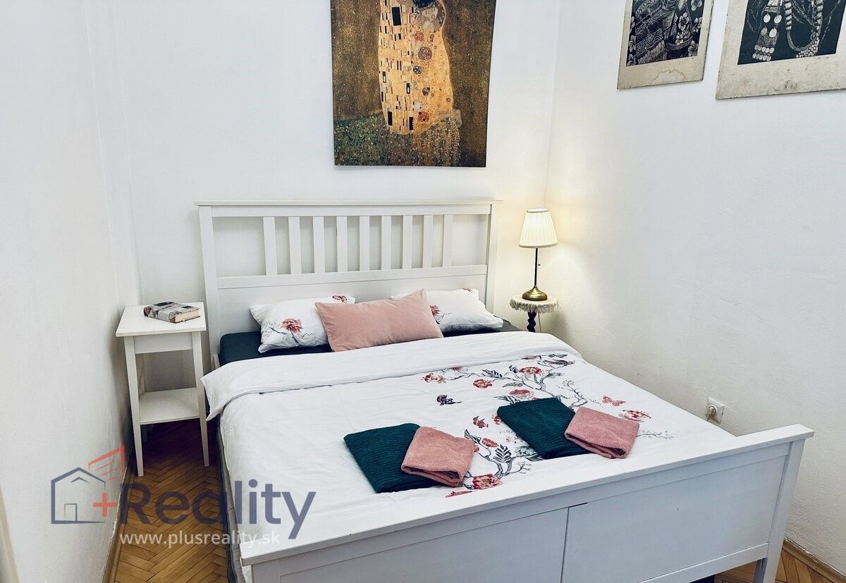 2 izbový byt v mestskej časti Bratislava Staré mesto na Palisadoch  na krátkodobý prenájom!