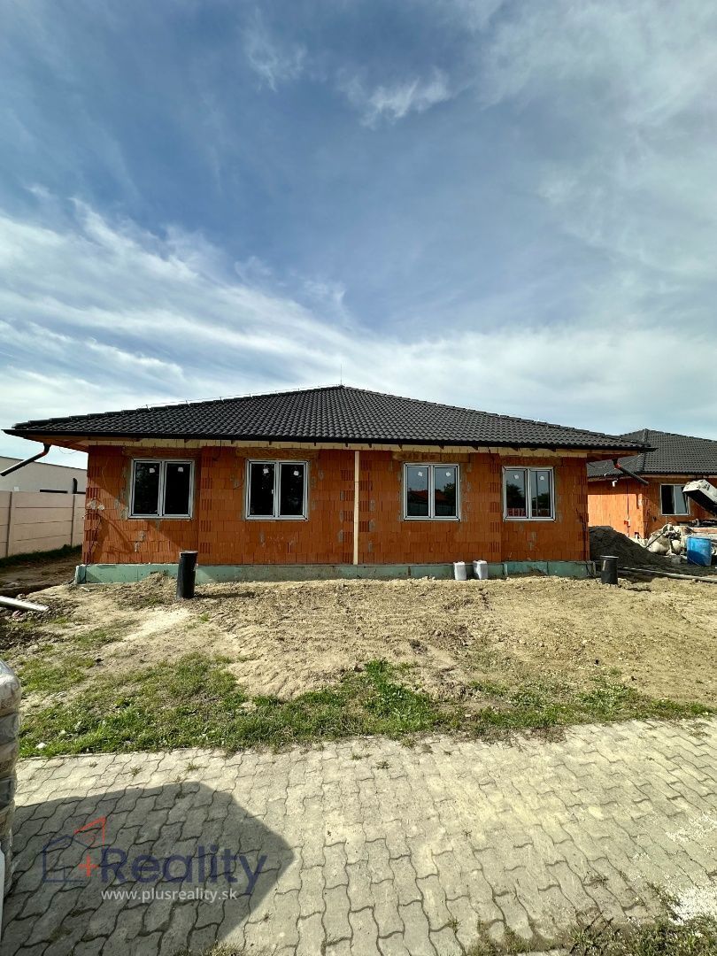 4-izbový rodinný dom v obci Veľké Blahovo