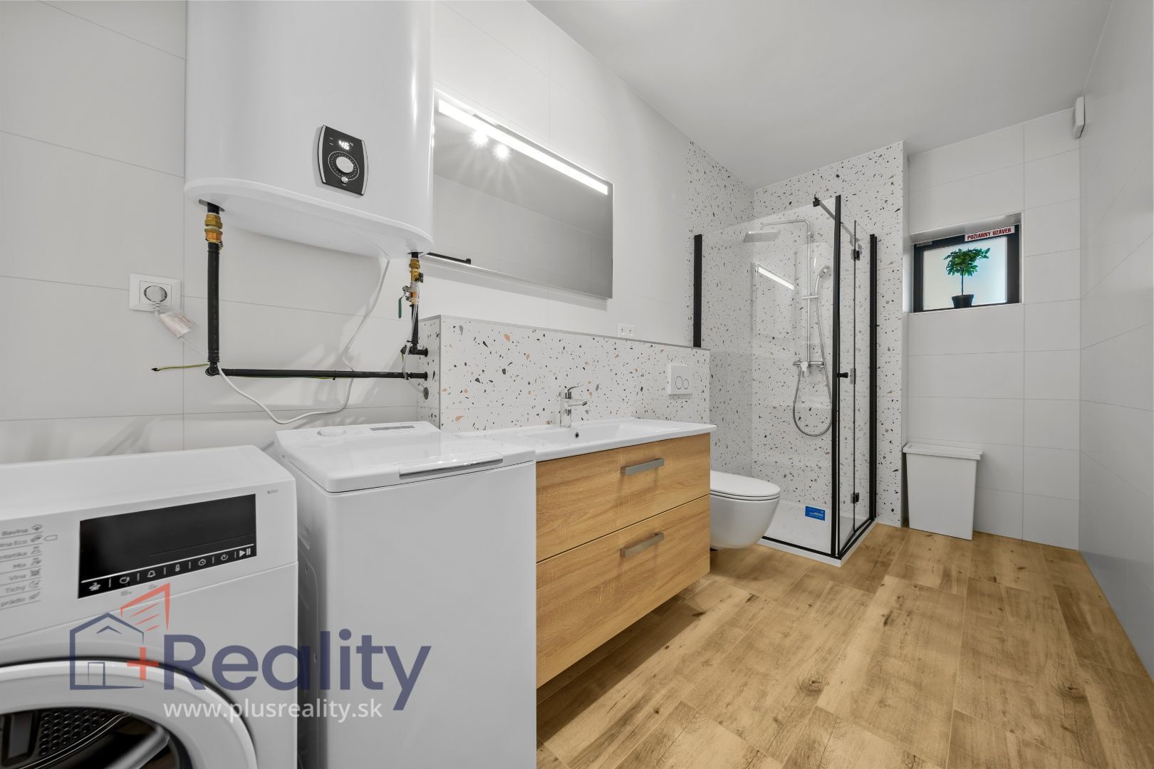 Dvojizbový apartmán s terasou na Gabčíkovskej ceste, v meste Dunajská Streda na predaj!