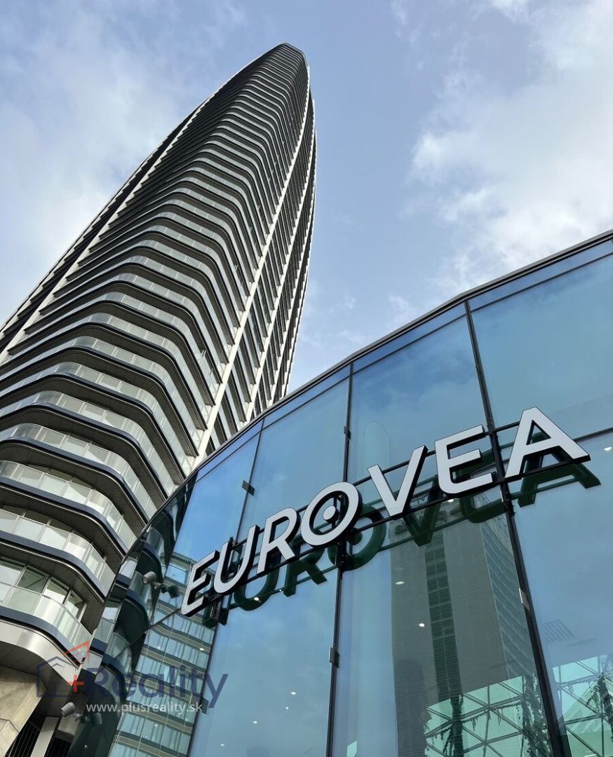 Moderne zariadený 2 izbový byt s balkónom v rezidenčnej novostavbe EUROVEA TOWER, v mestskej časti Bratislava Staré Mesto na prenájom!