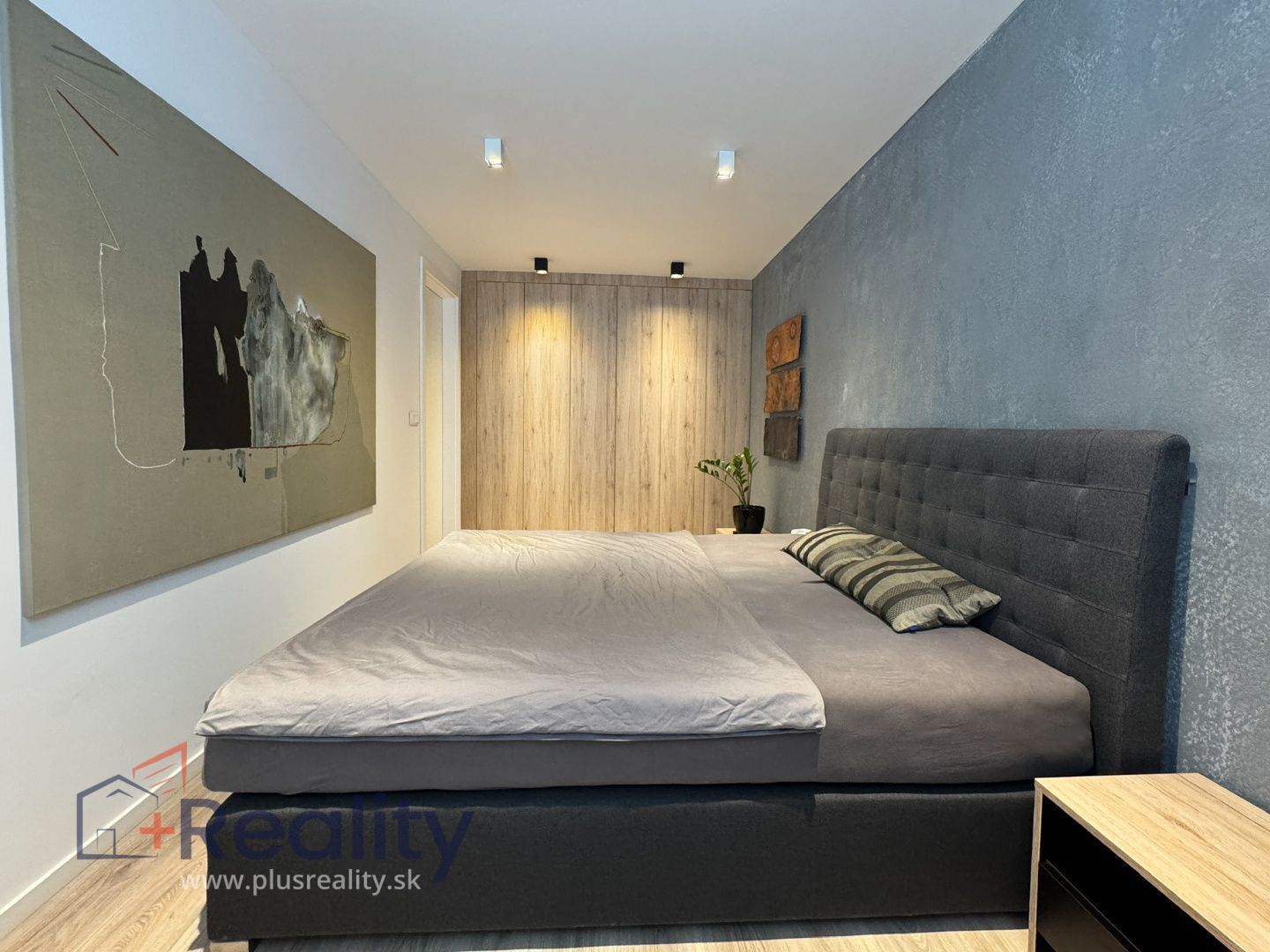 Moderný 2 izbový byt s dvomi výťahmi v mestskej časti Bratislava Nové Mesto na Tomášikovej ulici na predaj!