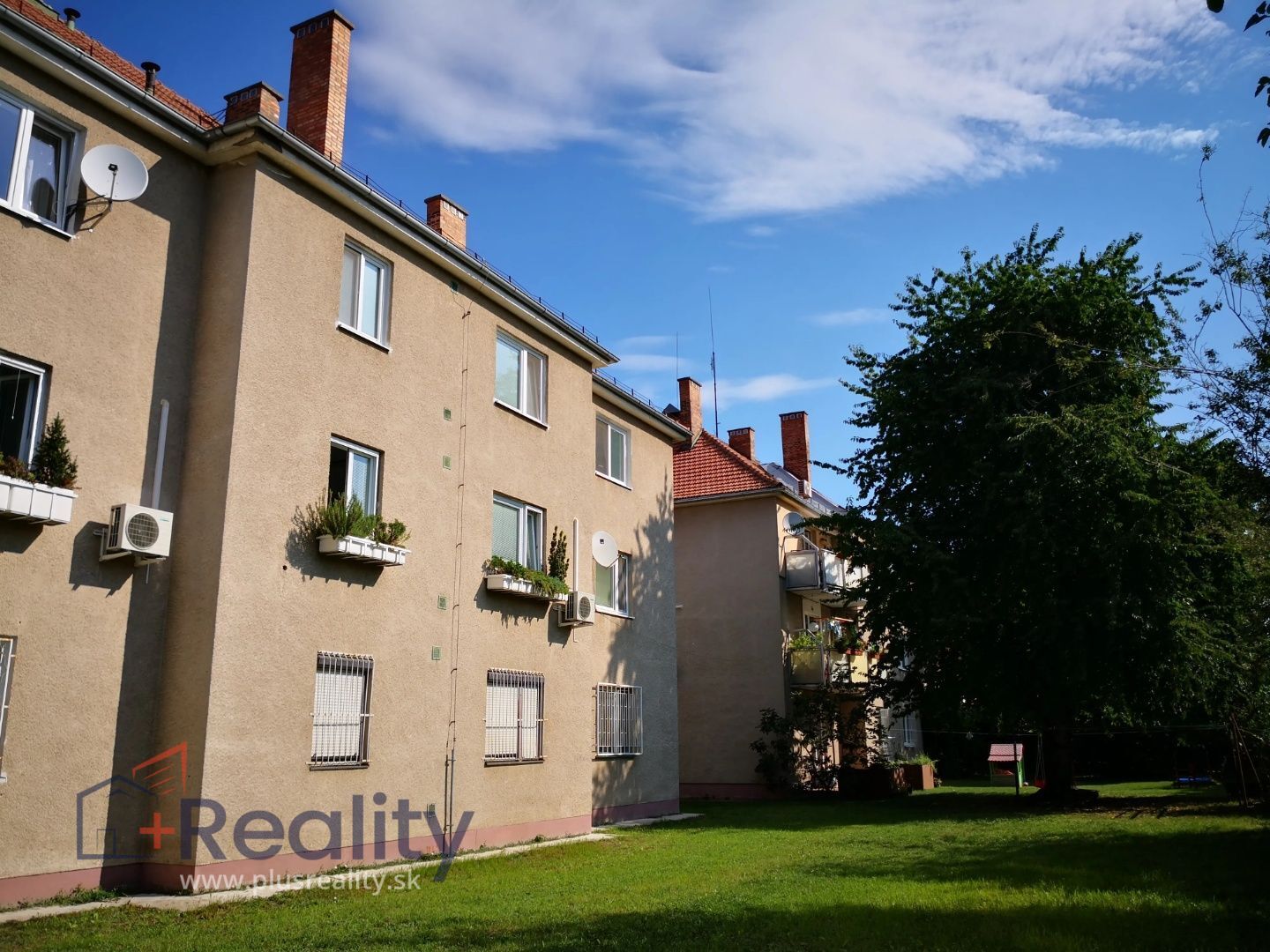 Útulný 2 izbový byt v mestskej časti Bratislava Ružinov na Turčianskej ulici na predaj!