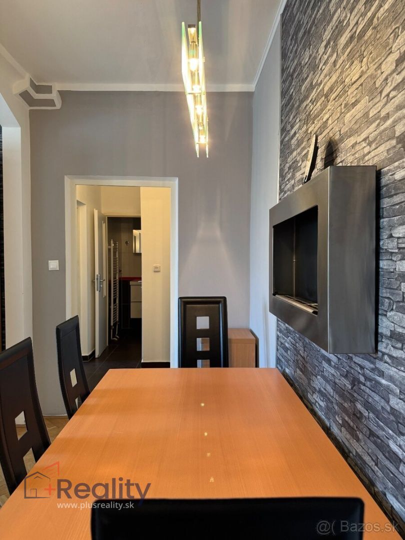 Zariadený 3 izbový byt s balkónom v mestskej časti Bratislava Ružinov na Svidníckej ulici na prenájom!