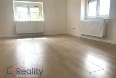 Dvojgeneračný  rodinný dom v Győr-Bácsa v Maďarsku na predaj!