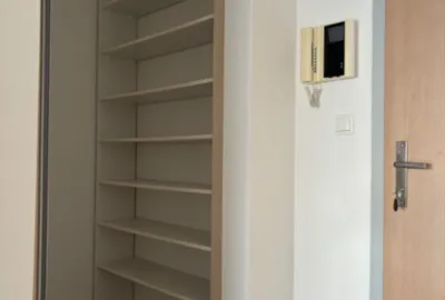 Dvojizbový byt s balkónom vo výškovej budove ROZADOL v mestskej časti Bratislava Ružinov na prenájom!