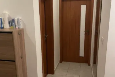 Dvojizbový byt s dvomi balkónmi  v mestskej časti Bratislava Ružinov na Hrachovej ulici na prenájom!