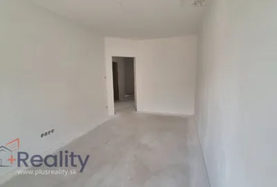 Dvojpodlažný rodinný dom v rakúskom meste Hainburg an der Donau na predaj!