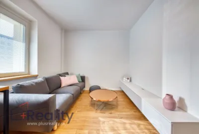 Moderný 2 izbový byt v mestskej časti Bratislava Ružinov na Trenčianskej ulici na prenájom!