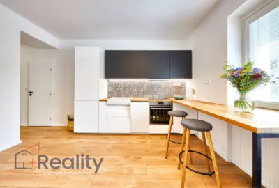 Moderný 2 izbový byt v mestskej časti Bratislava Ružinov na Trenčianskej ulici na prenájom!