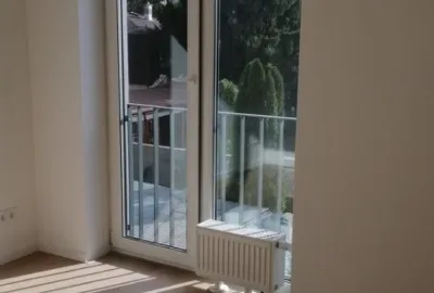 Moderný 2 izbový byt v mestskej časti Bratislava Vrakuňa na Hradskej ulici na prenájom!