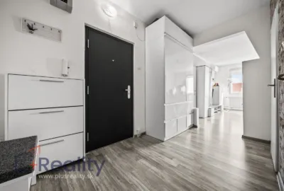 Moderný 3 izbový byt s loggiou v meste Šaľa na predaj!