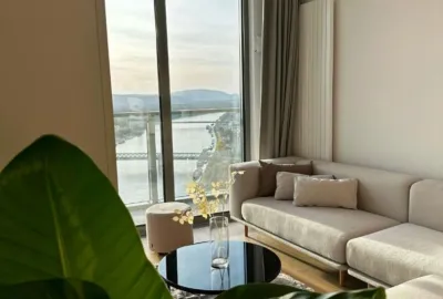 Nadštandardný 2 izbový byt s balkónom v projekte EUROVEA TOWER v unikátnej lokalite Bratislava Staré mesto na prenájom!