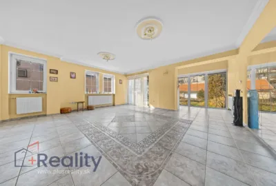 Priestranný rodinný dom v centre mesta Dunajská Streda na predaj!