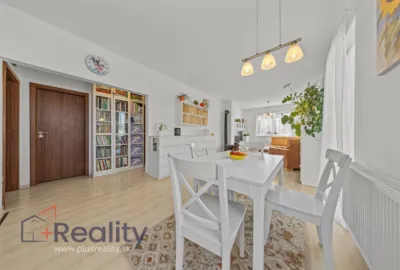 REZERVOVANÉ | Na predaj 3-i nízkoenergetická novostavba montovaného RD, je súčasťou dvojdomu, vlastný pozemok - 345 m2