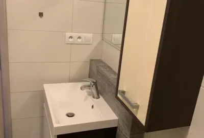 REZERVOVANÉI Zrekonštruovaný 3 izbový byt s balkónom v úplnom centre mesta Dunajská Streda na predaj!