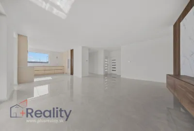 Rodinný dom dokončený na kľúč v meste Dunajská Streda na predaj!