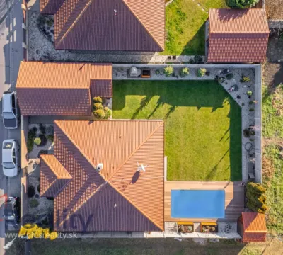 3300453 1