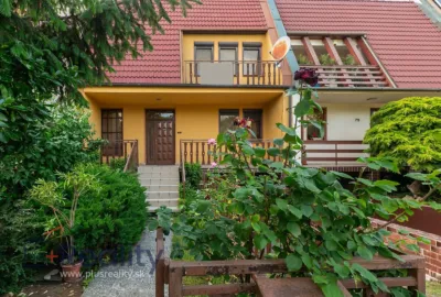 Rodinný dom v radovej zástavbe vo vyhľadávanej časti mesta Dunajská Streda!