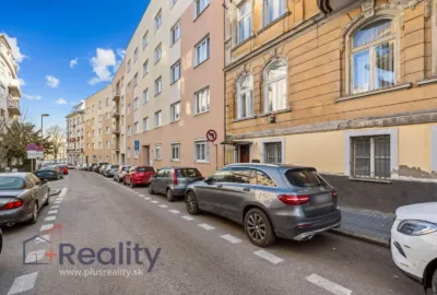 Trojizbový byt v srdci mesta Bratislava na predaj!